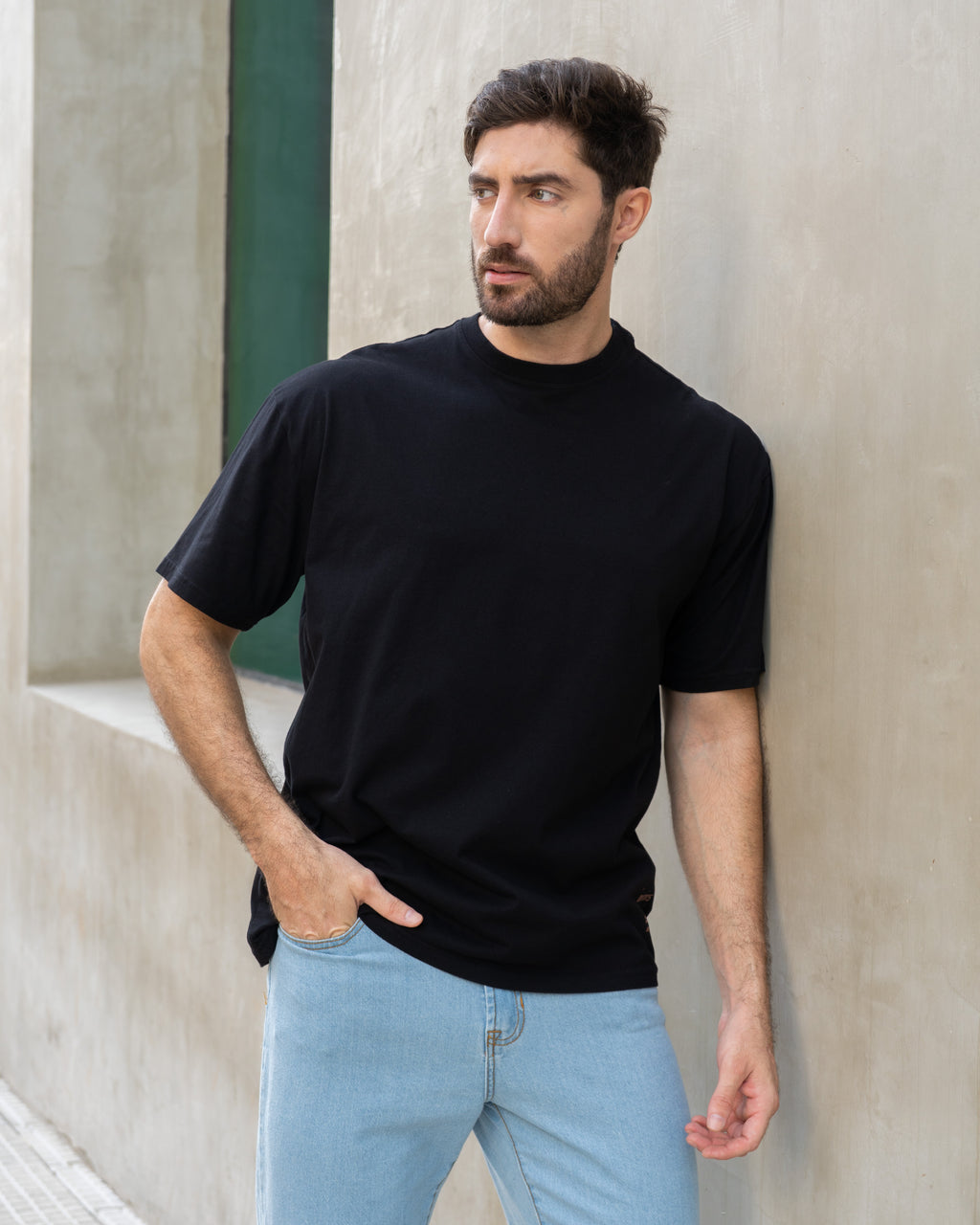 REMERA OVERSIZE TSG NEGRA