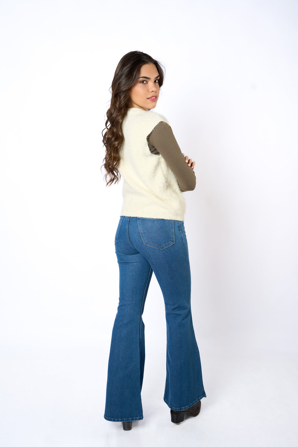 JEAN BOOTCUT NOIR CON TAJO